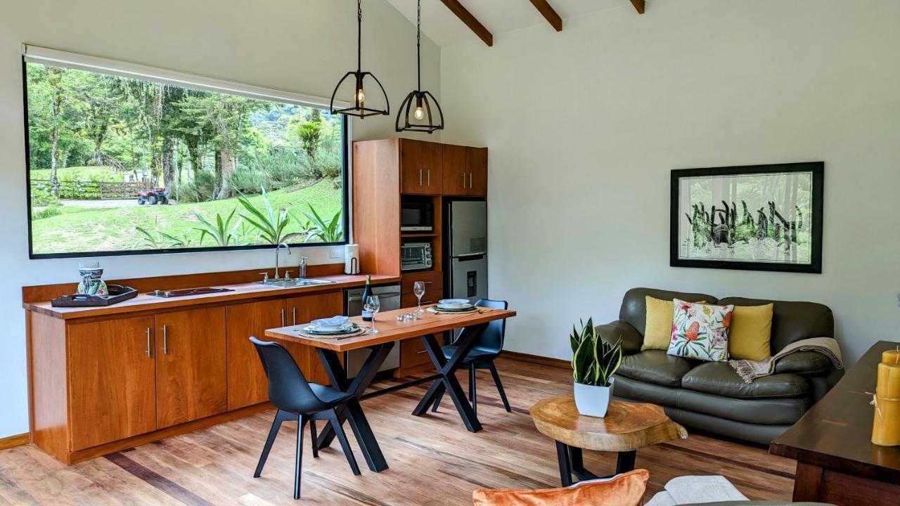 Casa Mia, Near Main Attractions And Town! Ferienhaus *