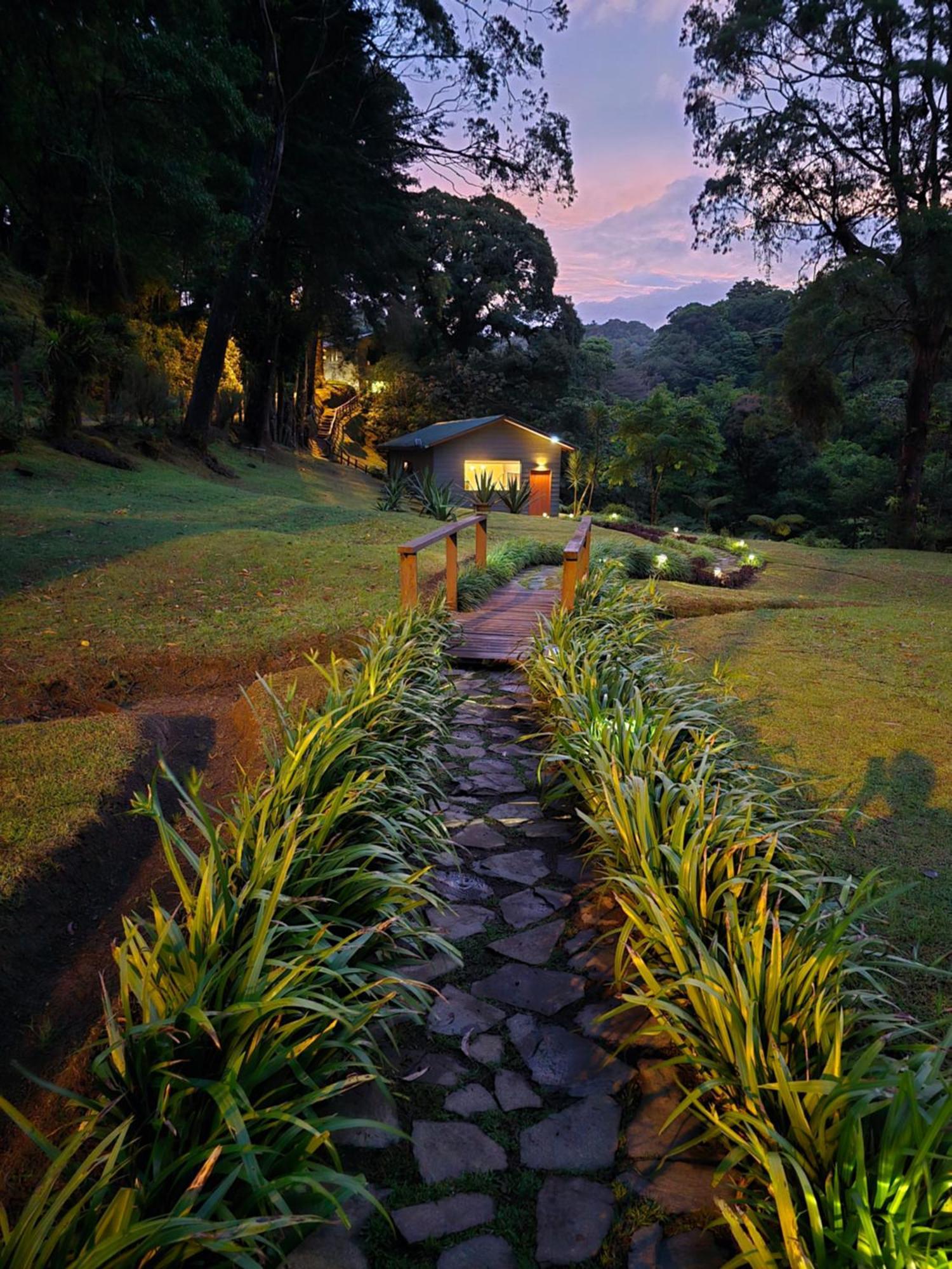 Casa Mia, Near Main Attractions And Town!